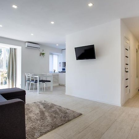 Apartment On Ushakova Kherson Extérieur photo
